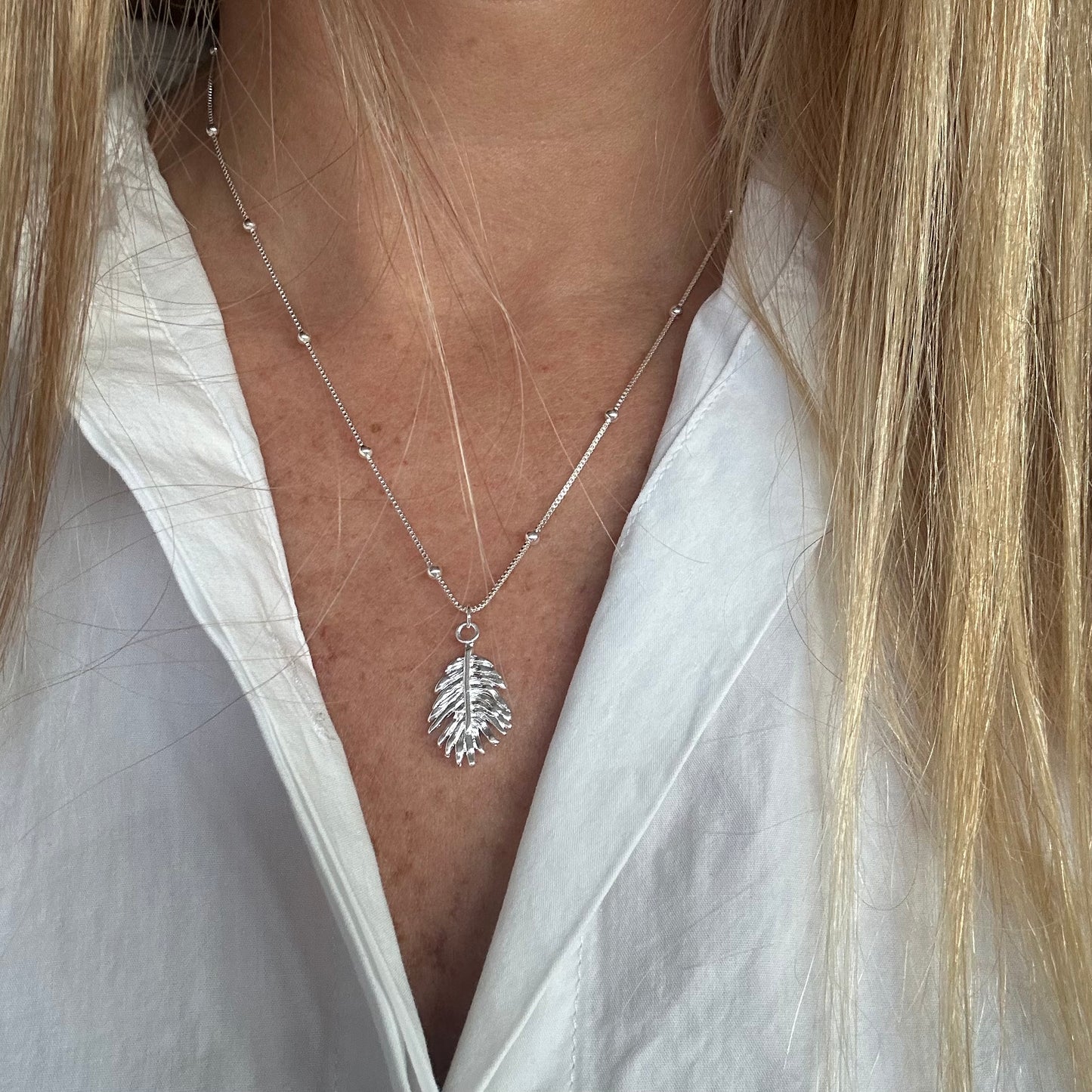 Collar de balines Rama plateado