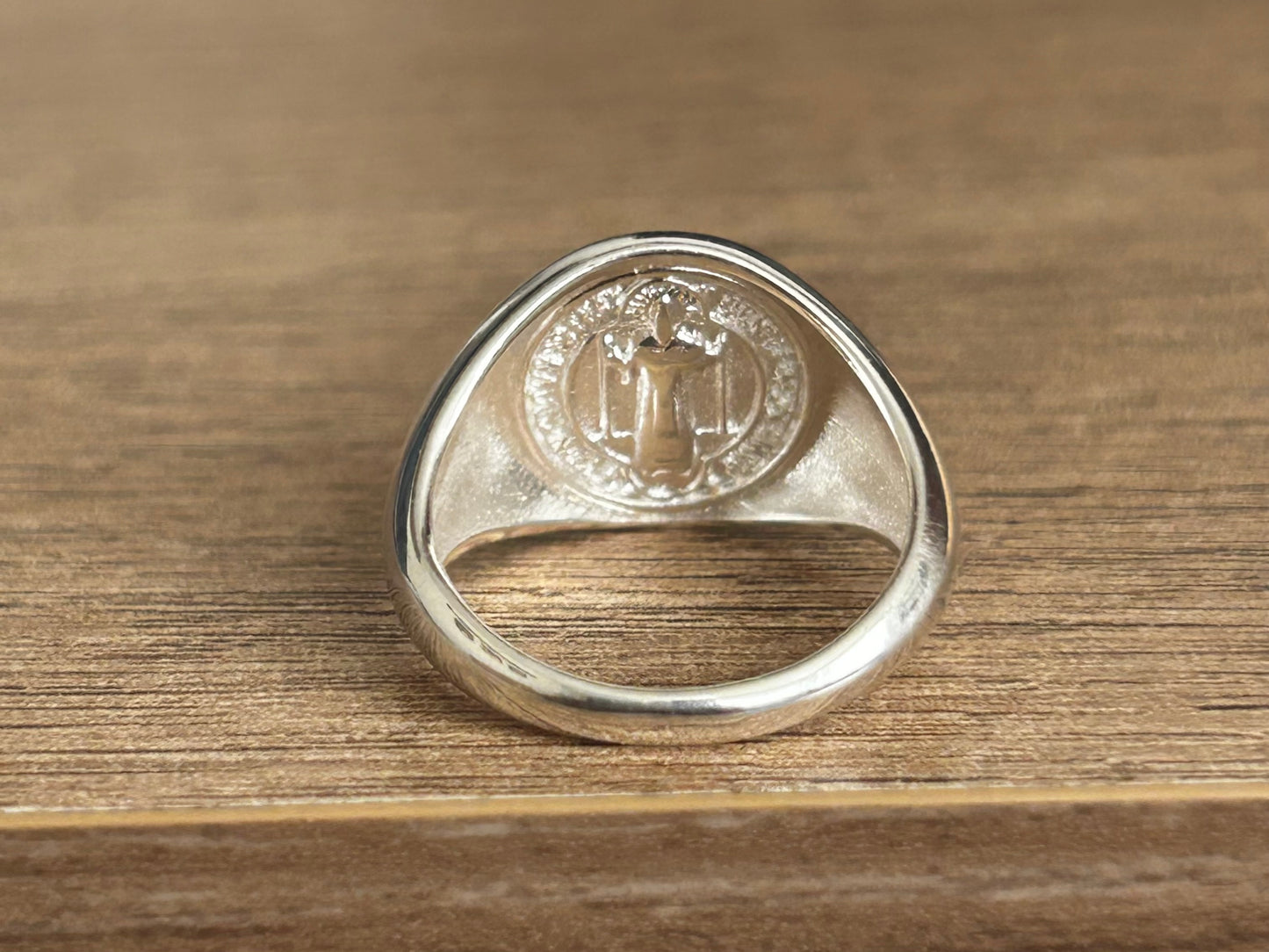 Anillo San Benito redondo