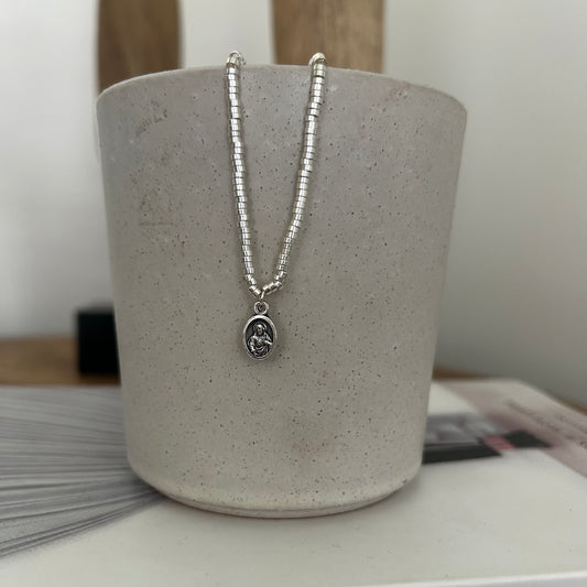 Pulsera mostacilla Escapulario