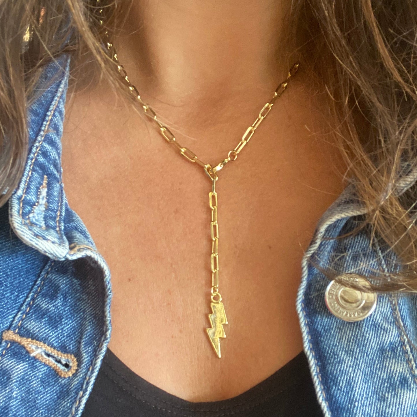 Collar Isi Paris