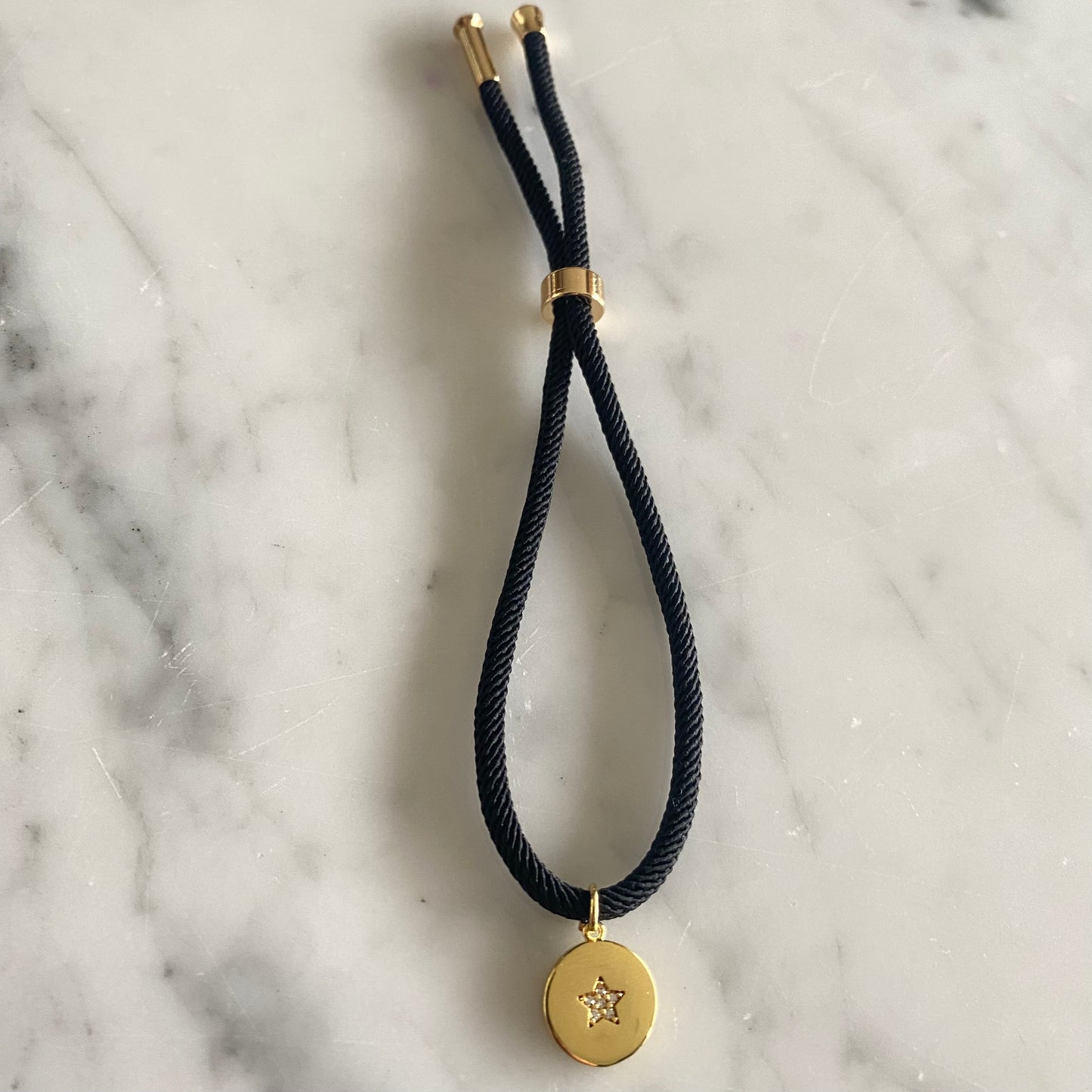 Pulsera Cordón Negro