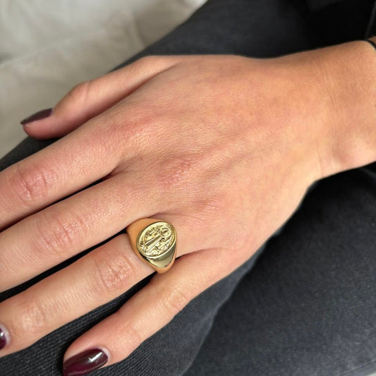 Anillo San Benito Dorado