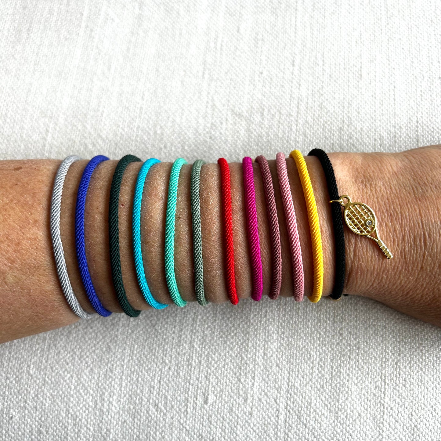 Pulsera cordón dorada Sport