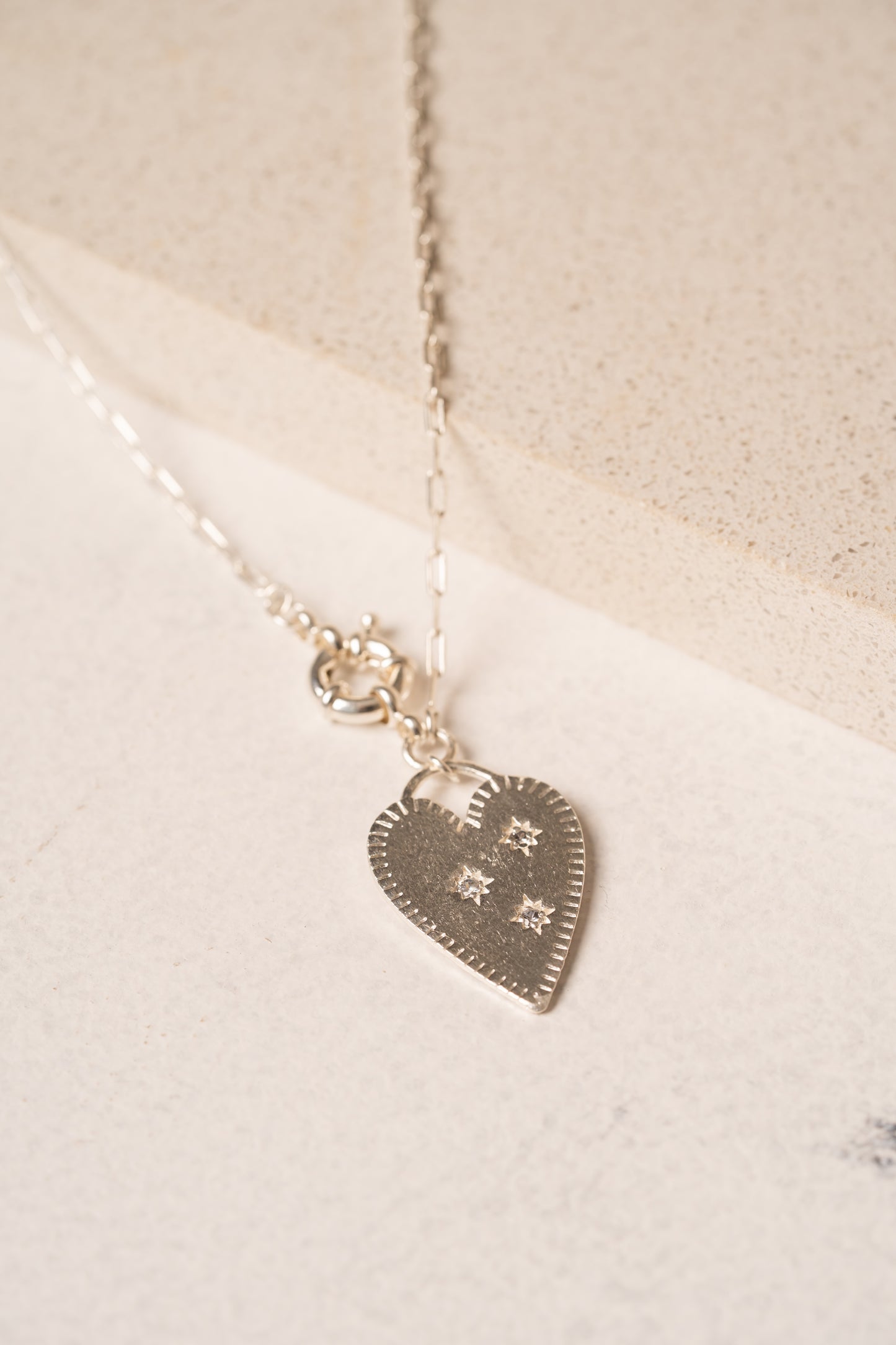 Collar Benedictina